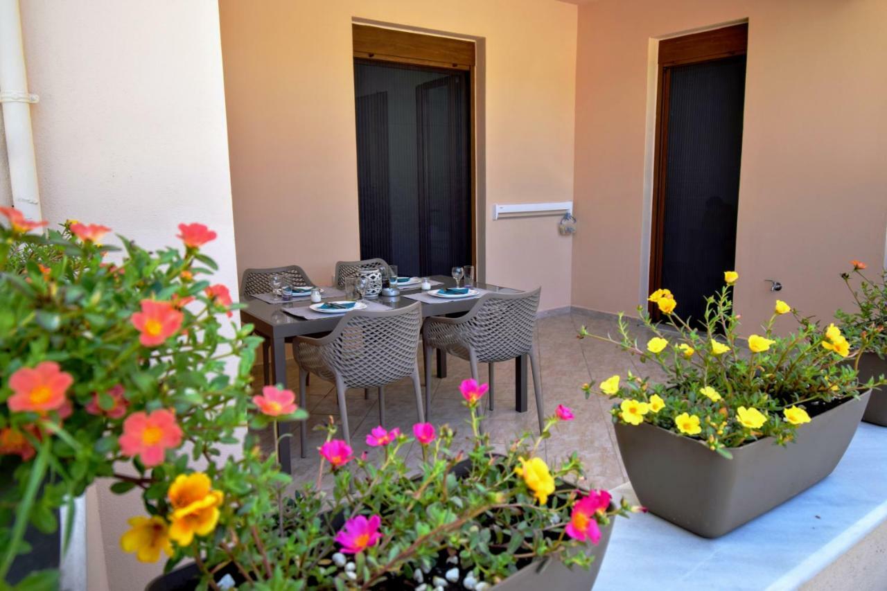 Petite Palace Ρέθυμνο Εξωτερικό φωτογραφία